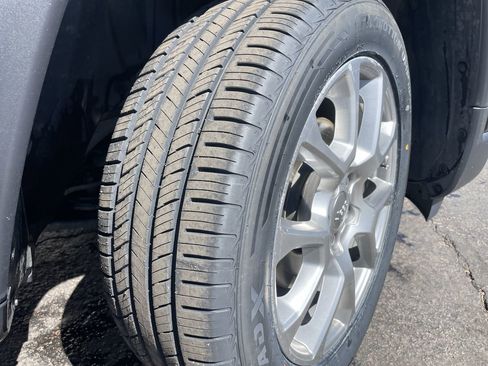 Used 2022 Jeep Compass Latitude image 9