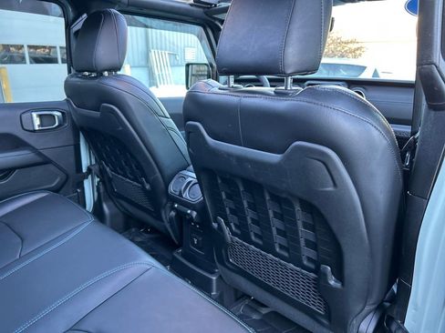 Used 2023 Jeep Wrangler Unlimited Rubicon 4xe w/ Cold Weather Group image 32