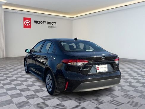 Used 2023 Toyota Corolla LE image 8