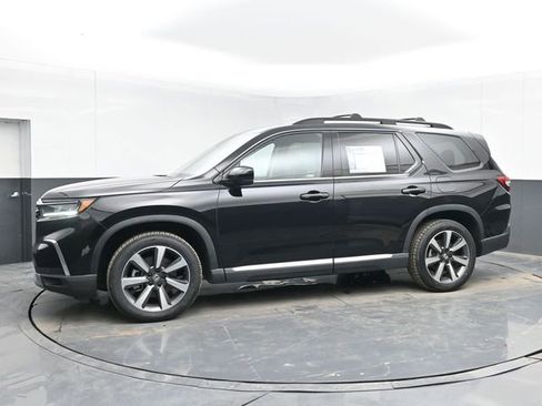 Used 2023 Honda Pilot Elite image 6