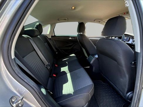 Used 2022 Volkswagen Jetta S FWD image 22