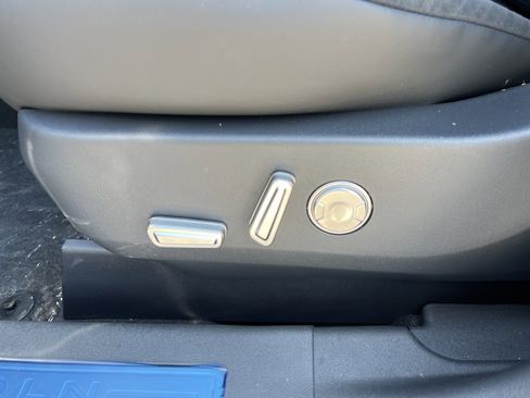 New 2025 Lincoln Nautilus Reserve w/ Jet Appearance Package image 26