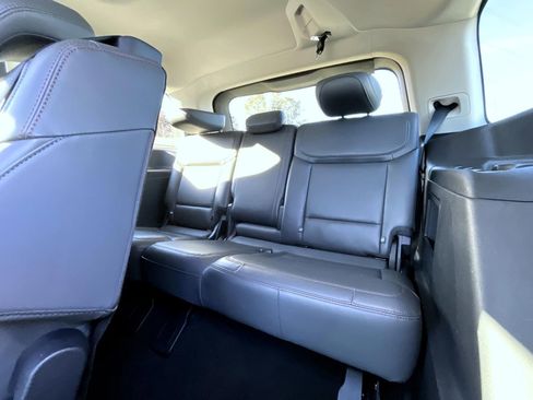 Used 2025 Ford Expedition Active image 21