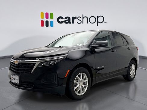 Used 2024 Chevrolet Equinox LS w/ LS Convenience Package image 1