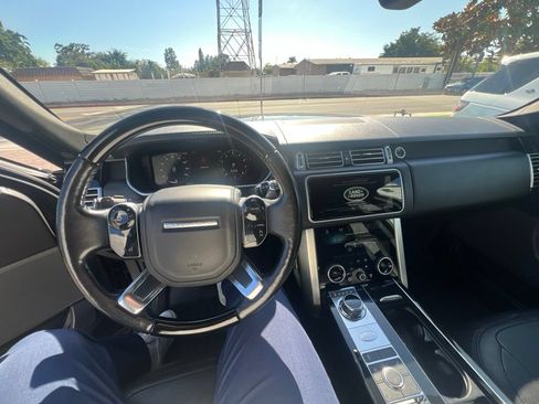Used 2019 Land Rover Range Rover Supercharged AWD/4WD image 5