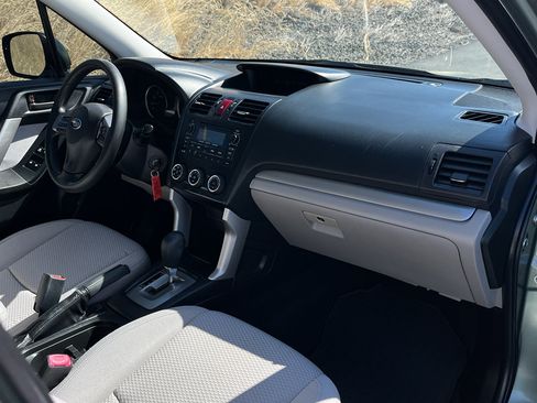 Used 2014 Subaru Forester 2.5i AWD/4WD image 30