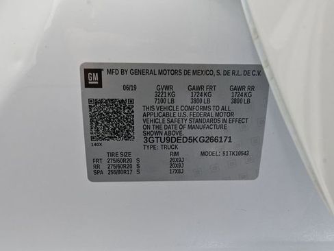 Used 2019 GMC Sierra 1500 SLT w/ SLT Premium Package image 59