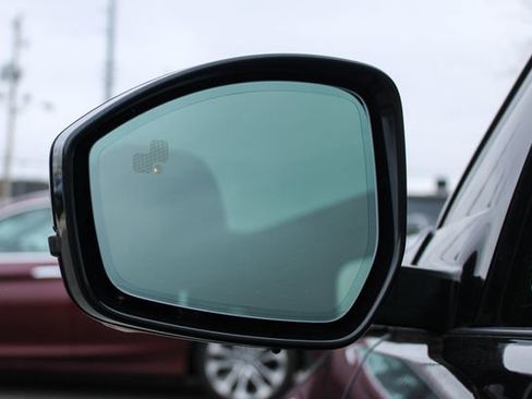 Used 2021 Land Rover Discovery Sport S R-Dynamic image 8