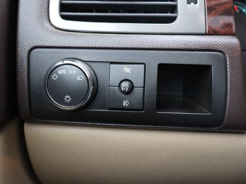 Used 2008 GMC Sierra 1500 Denali AWD/4WD image 12