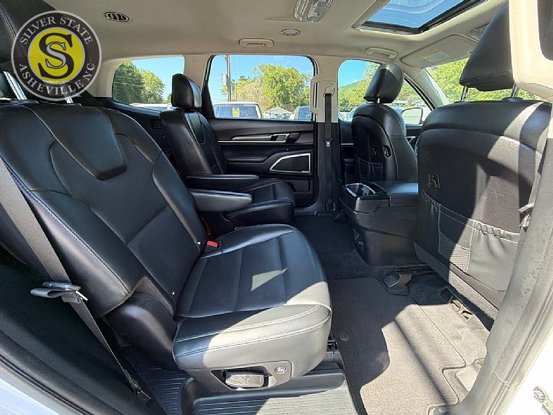 Used 2021 Kia Telluride S AWD/4WD image 19