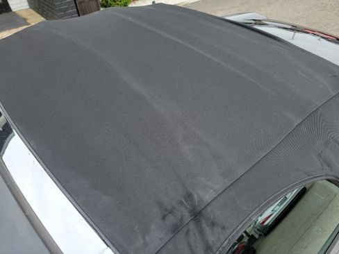 Used 2004 Ford Thunderbird Deluxe image 19