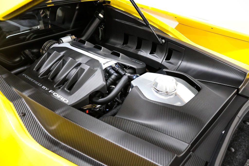 Used 2020 Ford GT Carbon Series RWD image 60