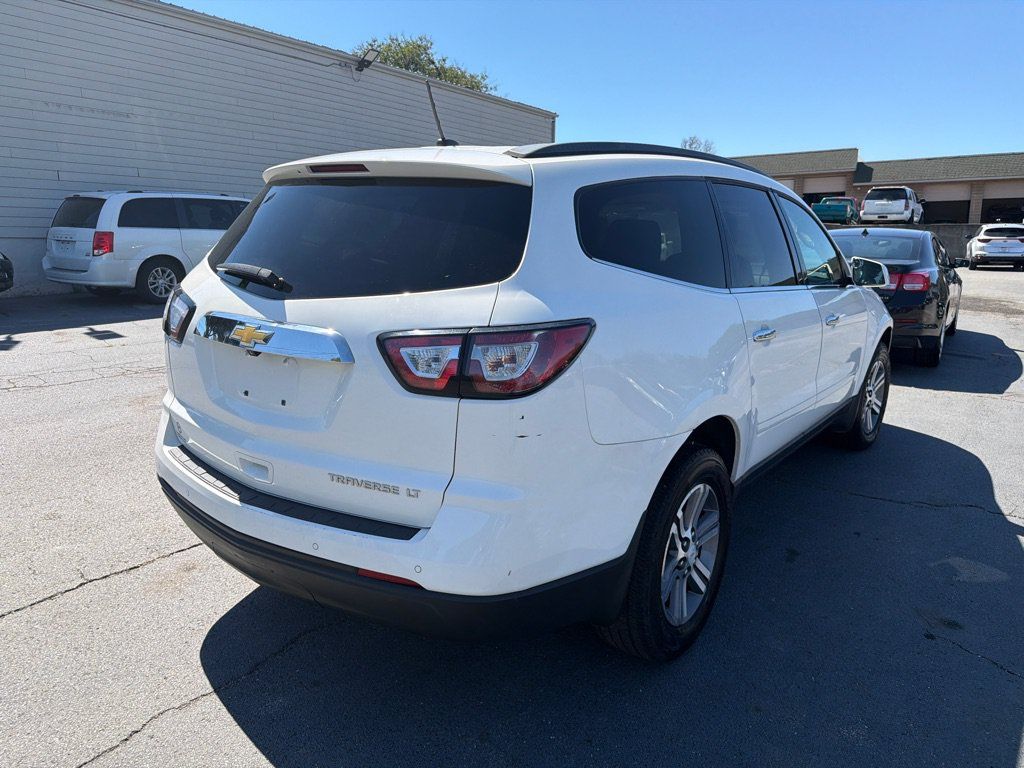 Used 2015 Chevrolet Traverse LT FWD image 6