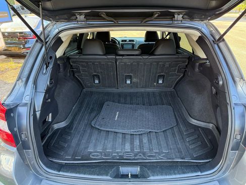 Used 2018 Subaru Outback 3.6R Limited image 7