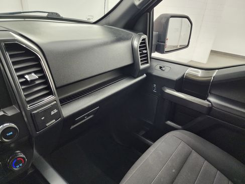 Used 2018 Ford F150 XLT w/ Equipment Group 302A Luxury image 12