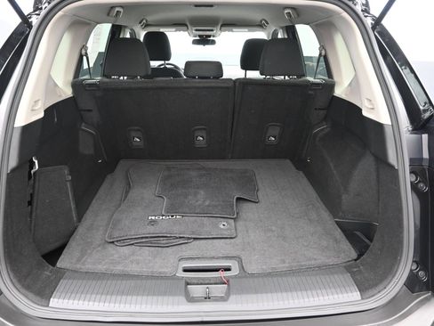 Used 2023 Nissan Rogue S AWD/4WD image 23