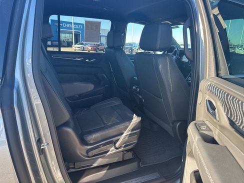 Used 2023 GMC Yukon XL Denali w/ Max Trailering Package image 15