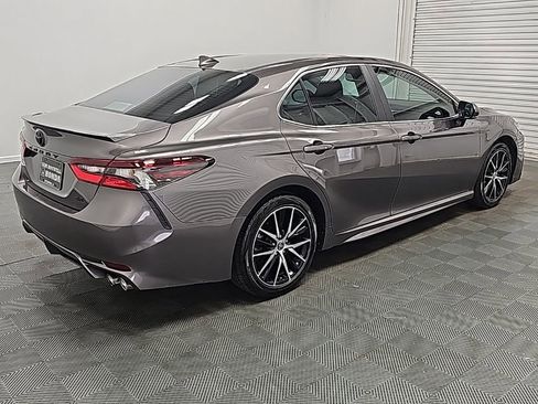 Used 2024 Toyota Camry SE w/ Convenience Package image 9