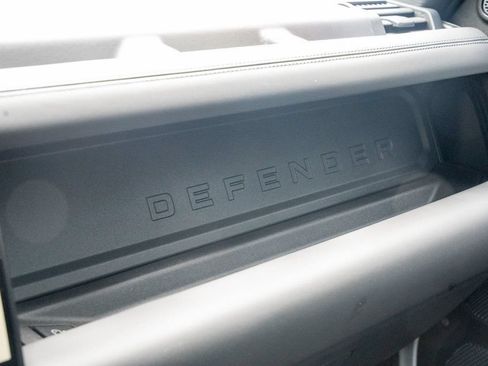 Used 2023 Land Rover Defender 110 V8 AWD/4WD image 48