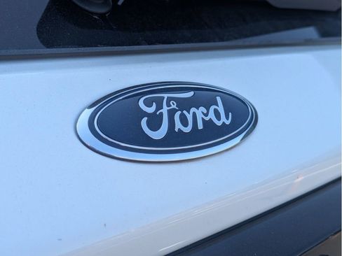 New 2026 Ford Explorer Platinum AWD/4WD image 9
