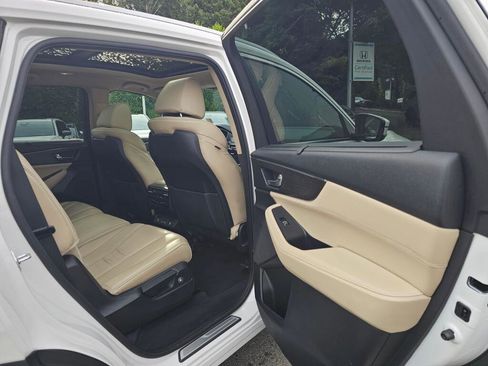 Used 2024 Acura MDX SH-AWD w/ Advance Package image 14