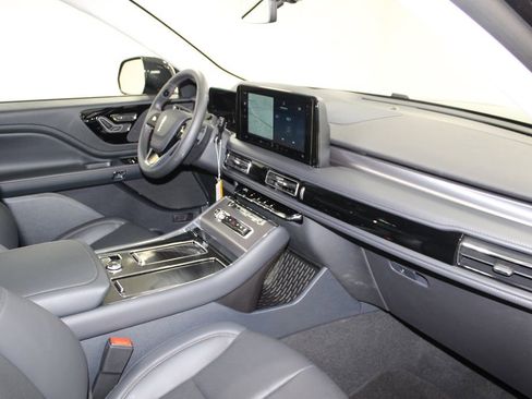 New 2026 Lincoln Aviator 2WD image 30