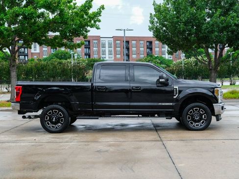 Used 2019 Ford F250 Lariat w/ Lariat Ultimate Package AWD/4WD image 15