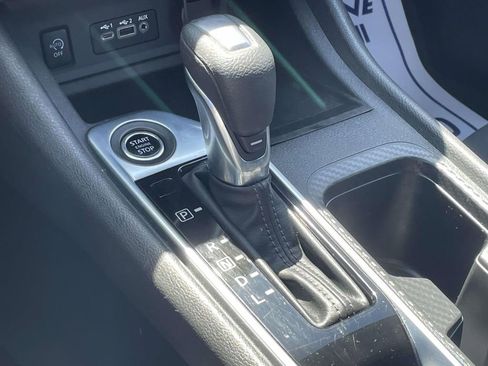 Used 2025 Nissan Sentra SV FWD image 29