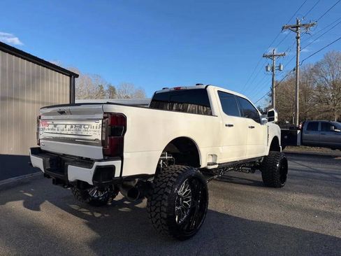 Used 2024 Ford F250 Platinum image 7