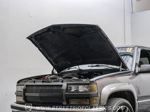 Used 1995 Chevrolet Tahoe 4WD 2-Door image 37