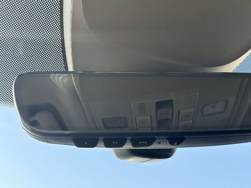 New 2025 Volkswagen Taos SEL image 36