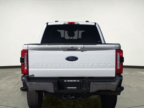 Used 2024 Ford F250 Lariat w/ Tremor Off-Road Package image 5