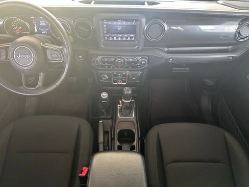 Used 2020 Jeep Gladiator Sport AWD/4WD image 17