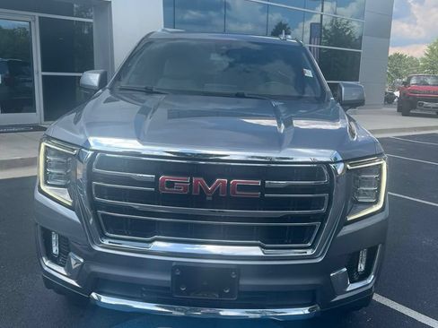 Used 2022 GMC Yukon XL SLT w/ SLT Luxury Package RWD image 2