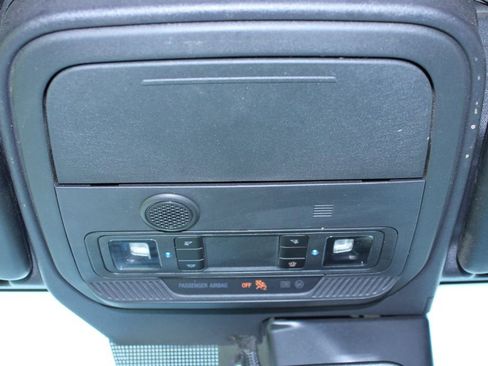 Used 2023 Ford Bronco 4-Door AWD/4WD image 25