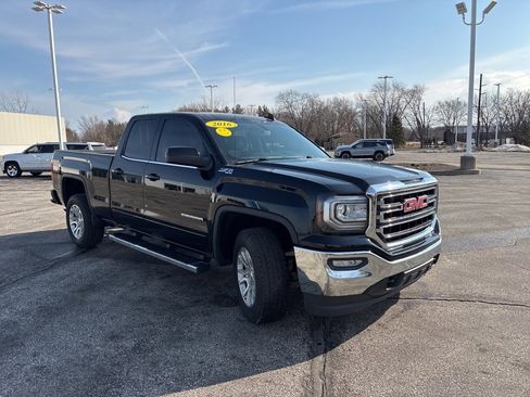 Used 2016 GMC Sierra 1500 SLE w/ SLE Value Package image 3