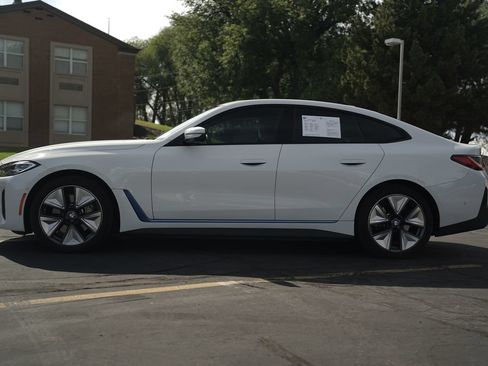 Used 2023 BMW i4 eDrive35 RWD image 2