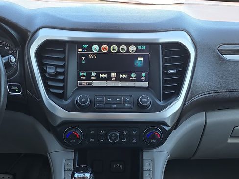 Used 2018 GMC Acadia SLT AWD/4WD image 26
