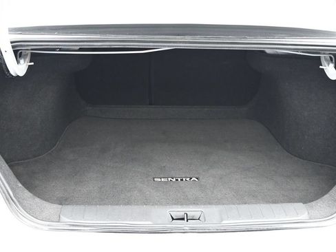 Used 2024 Nissan Sentra SV FWD image 31