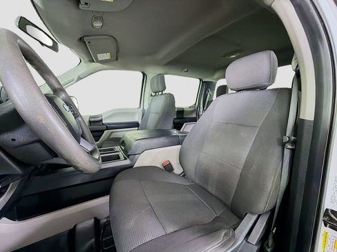 Used 2017 Ford F150 XL w/ Equipment Group 101A Mid AWD/4WD image 14