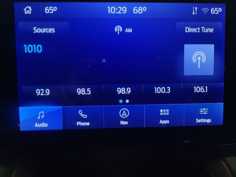 Used 2022 Ford Explorer XLT w/ Equipment Group 202A image 25