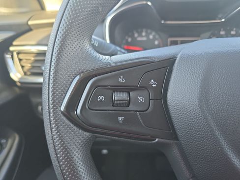 Used 2023 Chevrolet TrailBlazer LT FWD image 22