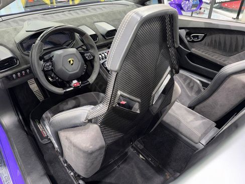 Used 2017 Lamborghini Huracan LP 610-4 image 17