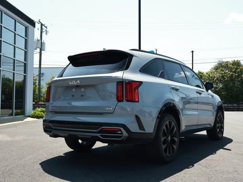 Used 2023 Kia Sorento SX AWD/4WD image 5