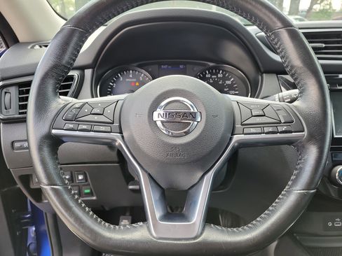 Used 2019 Nissan Rogue SV FWD image 21