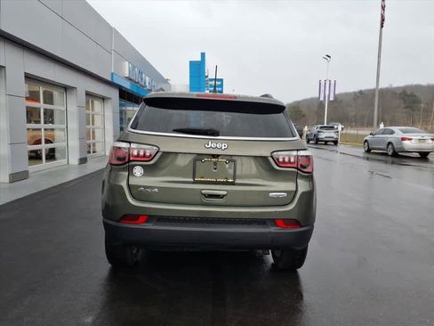 Used 2018 Jeep Compass Latitude w/ Popular Equipment Group image 14