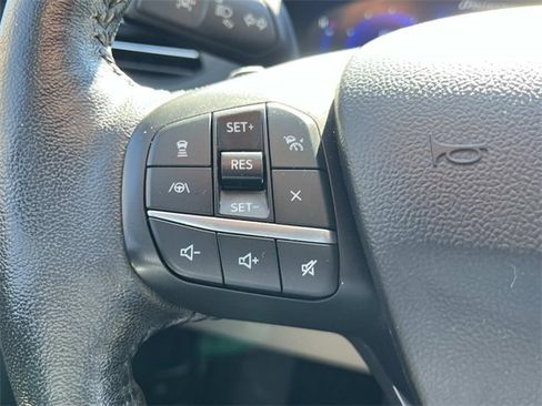 Certified 2020 Ford Escape Titanium image 32