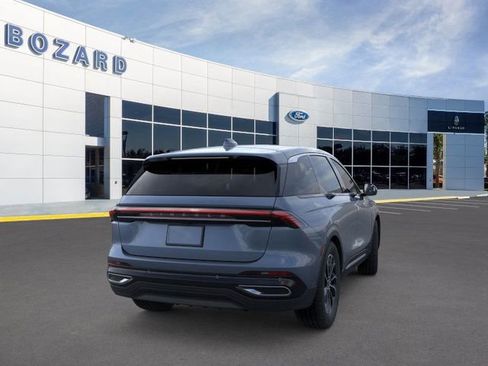 New 2026 Lincoln Nautilus Premier image 8