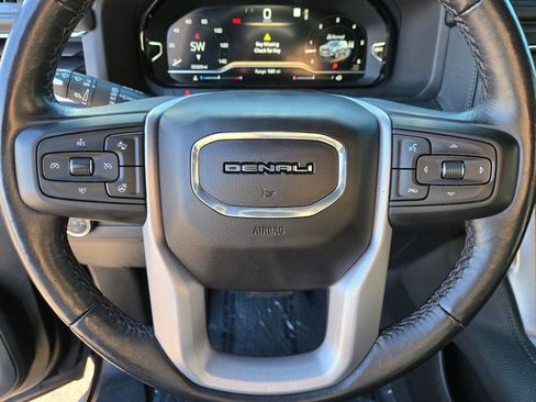 Used 2023 GMC Yukon Denali image 25