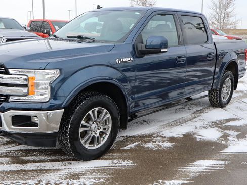 Used 2019 Ford F150 Lariat w/ Max Trailer Tow Package image 3